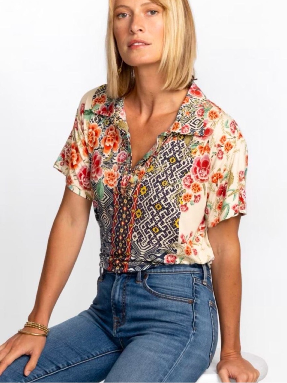 Johnny was AZTEC FLOWER SHORT SLEEVE POLO TEE medium